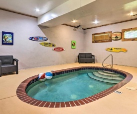 Mountain Pool Lodge Sevierville Cabin with Hot Tub