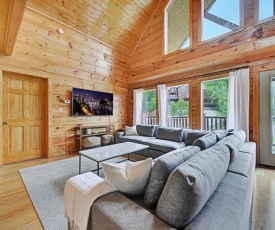 Spectacular Cabin Amazing Views Hot Tub Games BBQ and Community Pool Access Pets Welcome