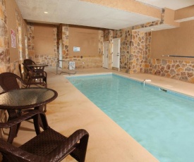 Paradise Mountain Pool Lodge