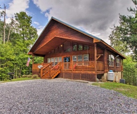 Quiet American Dream Smoky Mtn Cabin with Hot Tub!