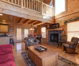 Serenity Peak, 3 Bedrooms, Sleeps 8, Pool Table, Arcade, Hot Tub, Pool