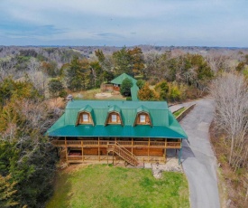 Smoky Bear Lodge with Guest House