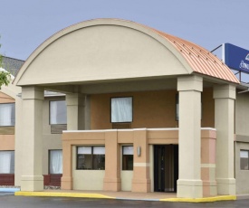 Howard Johnson by Wyndham Allentown/Dorney Hotel & Suites