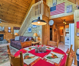 The Moonshine Cabin with Hot Tub- 3 Mi to Dollywood