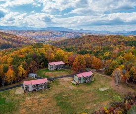 The Summit of Locust Ridge - Luxe 3-Cabin Retreat cabin