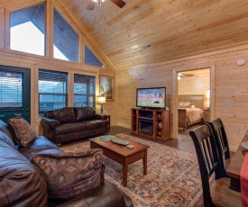 Emily's Hideaway, 4 Bedroom, Mountain View, Hot Tub, WiFi, Arcade, Sleeps 11
