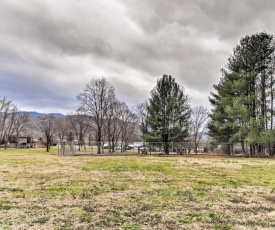 Riverfront Condo Less Than 2 Miles From the National Park!