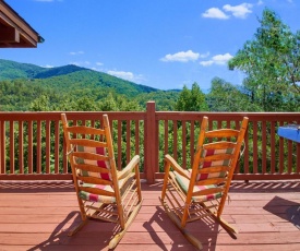 A Majestic View III, 3 Bedrooms, Sleeps 12, Hot Tub, Air Hockey, Pool Table