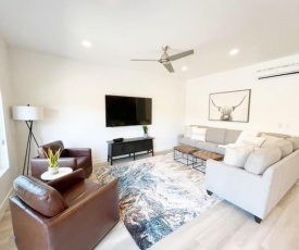 New Family-Friendly Townhome w/ Pool & Hot Tub
