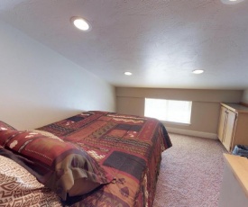 Cozy Condo #3 located near the Historic Bluff Fort
