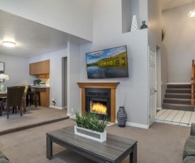 10% off President's Day Special! Near Skiing * Hot Tub