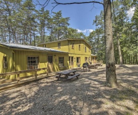 John Wayne Apartment - Deck, BBQ, Horses On-Site