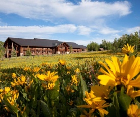 Daniels Summit Lodge
