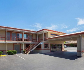Econo Lodge Hurricane - Zion National Park Area