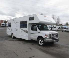 2015 Motorhome - 30 feet - sleeps 4 - SoJourner
