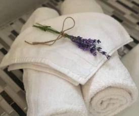 The Flagstone Boutique Inn & Suites