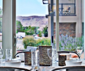 Immaculate Poolside End Unit Home, Free Bikes, 96 Hour Cancellation - Entrada 611