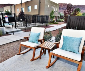 Sleeps 24, Pet Friendly, Free Bikes, Have a Blast at These Fun Poolside Homes - Entrada 619 and 623