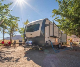 Fully Setup RV for Glamping OK64
