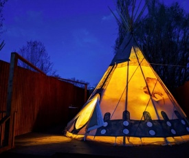 OK RV Park Glamping Tipi OK54