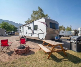 Outdoor Experience Glamping Trailer OK36