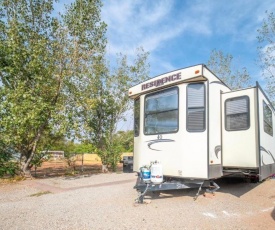 Outdoor Glamping Destination Residence RV OK40