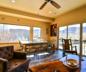 PR 16 - Luxury home with shared pool, hot tub