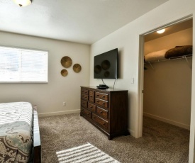 RC6A - Ground floor condo. Sleeps 9. Close to Arches and Canyonlands NP