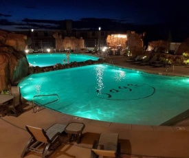 Tunnel Arch Hideaway at Sage Creek with Heated Pool