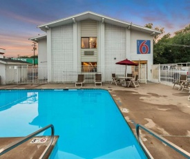 Motel 6 Ogden, UT- Downtown