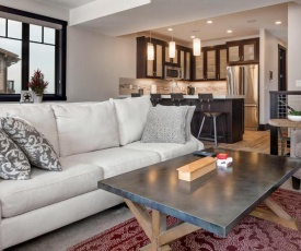3780 Blackstone Drive Townhouse