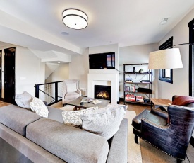 3BR at Canyons Village Base with Private Hot Tub townhouse
