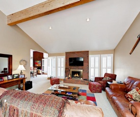 6975 N 2200 W Townhouse