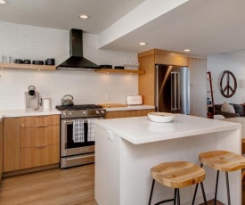 72 Vantage - Racquet Club Modern Masterpiece Condo