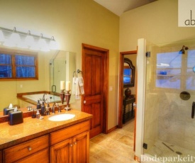 Abode Off Main 937