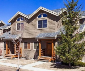 Big Bear Hollow House