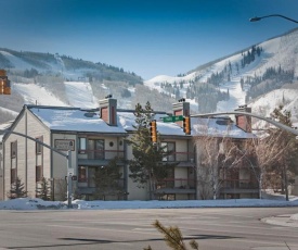 Empire Coalition #103: Walk to the lifts from this condo in the hear of Park City! Right on the shuttle to Main Street!