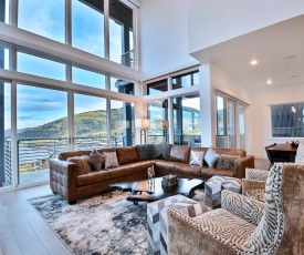 Huge & Newly Constructed 5Br 5Ba Residence-Private Hot Tub! Condo