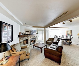 New Listing! Large Ski-In/Ski-Out: Pool & Hot Tub Condo