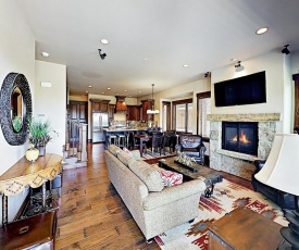 New Listing! Park City Mountain Condo with Hot Tub townhouse