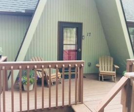 Pocono Mountain View Chalet in Lake Harmony