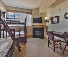 Silverado Hotel Room with Bunks by Canyons Village Rentals