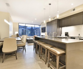 Ski in-ski out Modern 2 BR Residence in Canyons Village condo