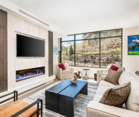 Stunning Modern Lift
