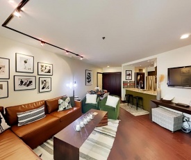 Stylish All-Season Alpine Getaway - Walk to Lifts condo