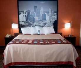 Super 8 by Wyndham Altoona
