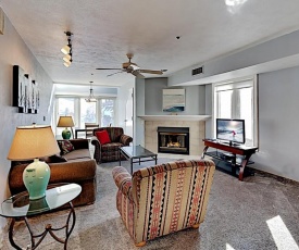 The Lodge - Ski-In, Ski-Out - Heated Pool, Hot Tub condo