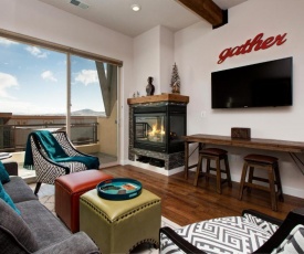 Two-Bedroom Townhome In Newpark Terrace Condo