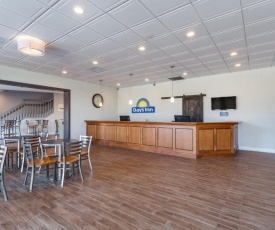 Days Inn & Suites by Wyndham Lancaster Amish Country