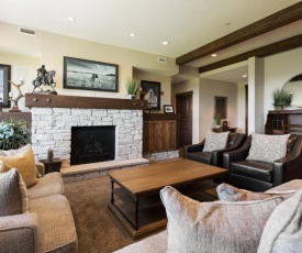 Silver Star #1303 - 2 Bed Condo